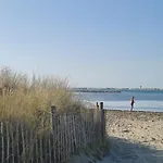 Les Jardins 2 Port De Plaisance Et Piscine 2 *