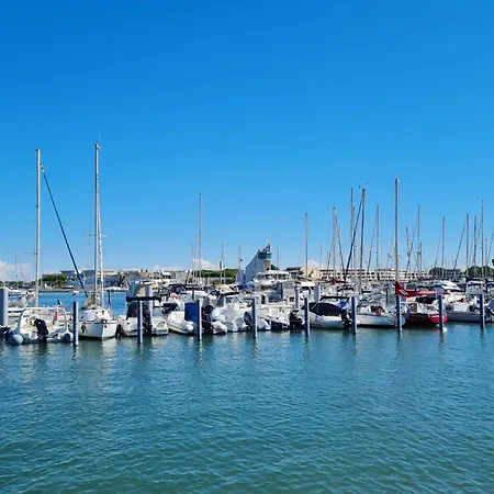 Les Jardins 2 Port De Plaisance Et Piscine 2 Apartament *