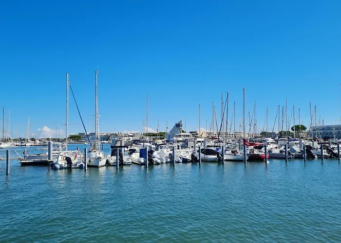 Les Jardins 2 Port De Plaisance Et Piscine 2
