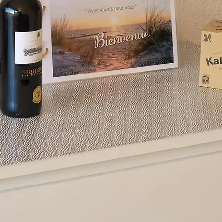 Les Jardins 2 Port De Plaisance Et Piscine 2 *
