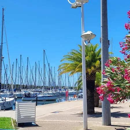 Les Jardins 2 Port De Plaisance Et Piscine 2 * Le Grau-du-Roi