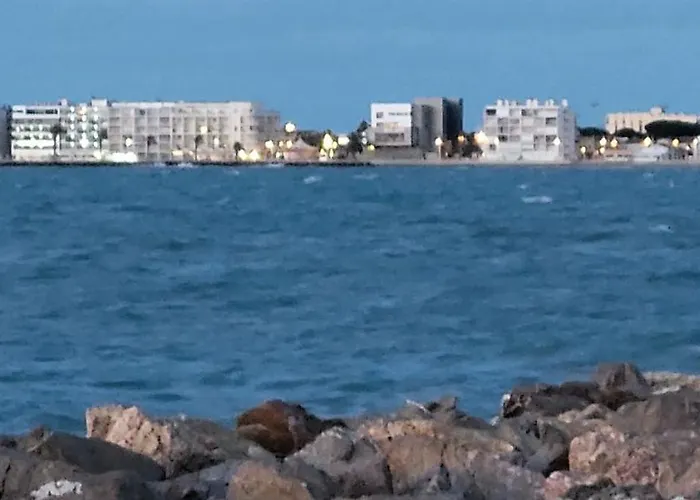 Les Jardins 2 Port De Plaisance Et Piscine 2 Lejlighed